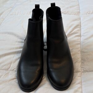 Dr. Scholl's Black Leather Ankle Booties